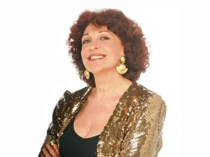 Gabriela Acher: ¿Qué hace una chica como yo en una edad como esta?