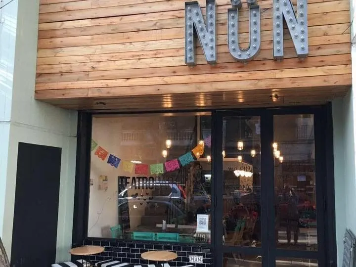 NÜN Teatro Bar