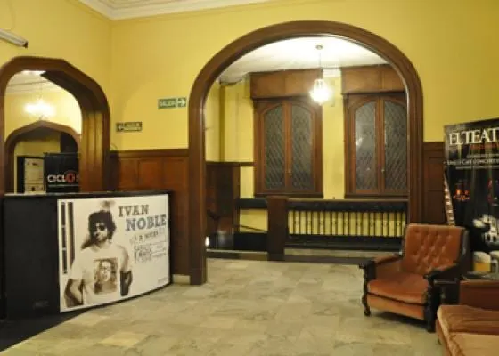 El Teatro Bar