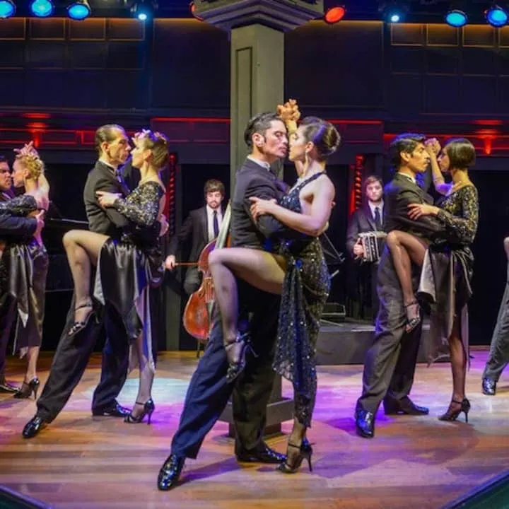 Espectáculo de tango en El QuerandÃ