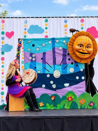 Afiche de Cuando la luna trajo la lluvia