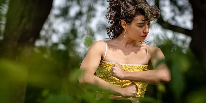 Afrocontemporáneo: gesto, símbolo y danza