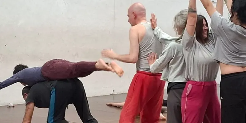 Contact improvisación